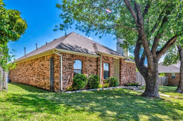 4306 Harvest Hill Road, Carrollton, TX 75010