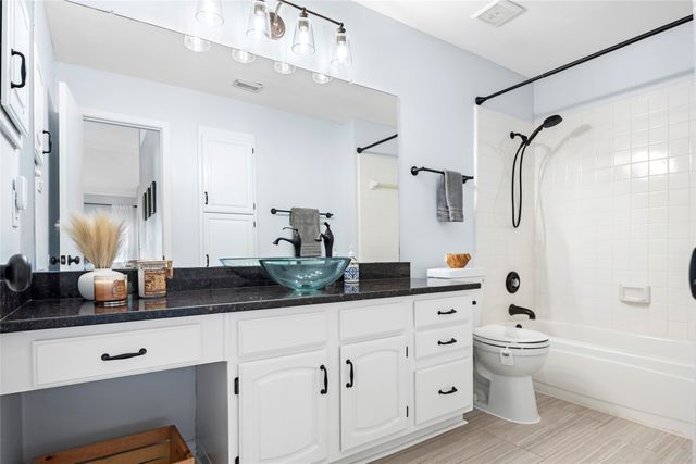 4306 Harvest Hill Road, Carrollton, TX 75010