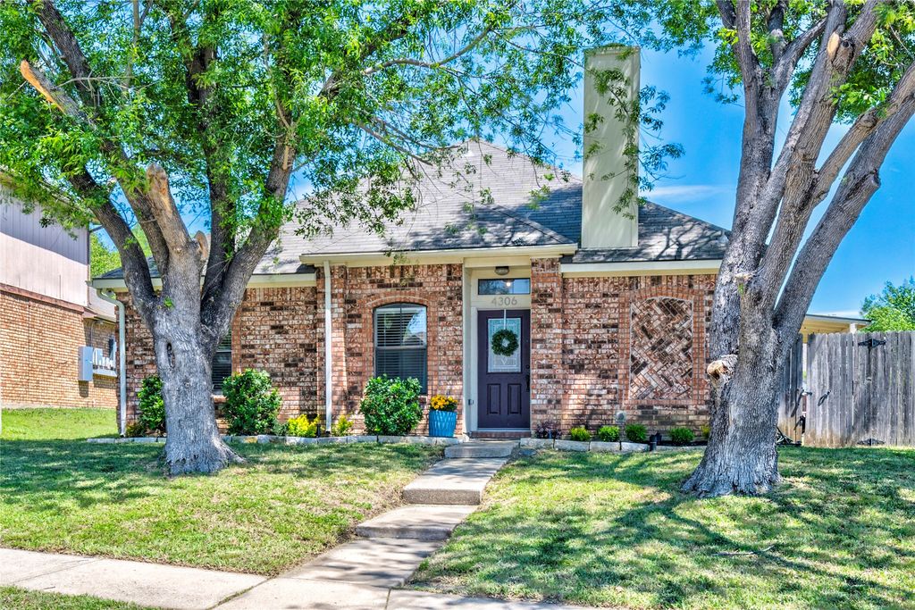 4306 Harvest Hill Road, Carrollton, TX 75010