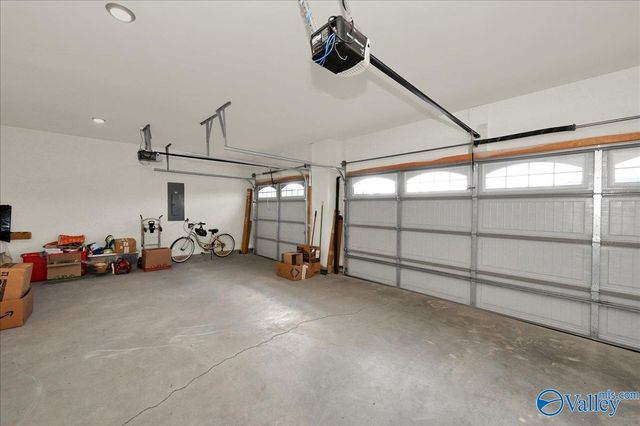 1818 Meadowbrook Drive SE, Cullman, AL 35055