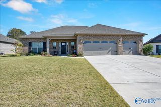 1818 Meadowbrook Drive SE, Cullman, AL 35055