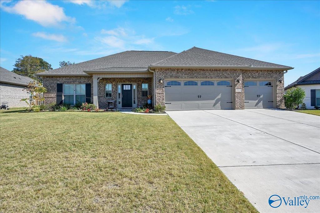 1818 Meadowbrook Drive SE, Cullman, AL 35055