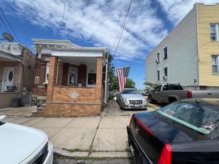 6903 SMITH AVE, North Bergen, NJ 07047