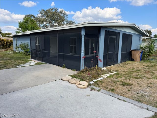 345 Georgia LN, Fort Myers, FL 33905