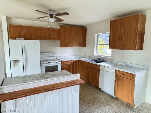 345 Georgia LN, Fort Myers, FL 33905