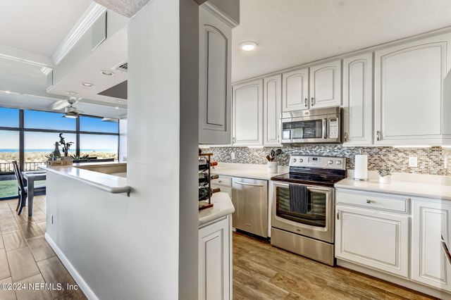 1301 1ST Street S 101, Jacksonville Beach, FL 32250