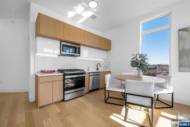 649 38th Street PH04, Union City, NJ 07087