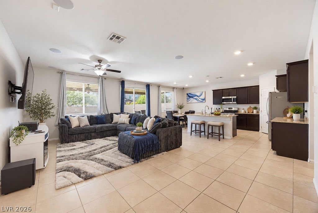 7255 Dazzle Point Street, North Las Vegas, NV 89084 — photo 2