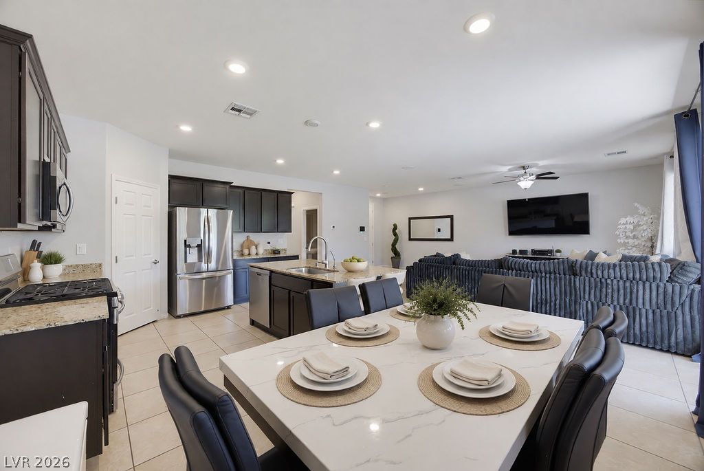 7255 Dazzle Point Street, North Las Vegas, NV 89084 — photo 4