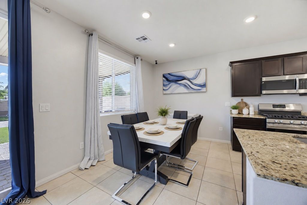 7255 Dazzle Point Street, North Las Vegas, NV 89084 — photo 5