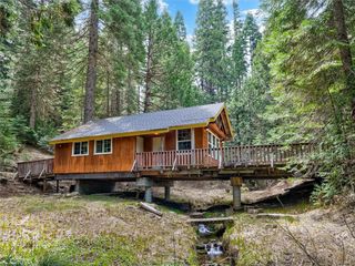 7739 Black Pine, Fish Camp, CA 93623