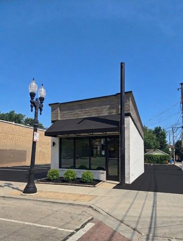 1620 W Lawrence Avenue, Chicago, IL 60640