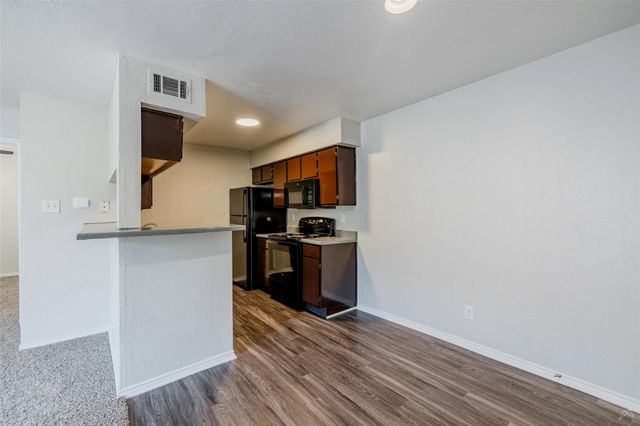 2809 W William Cannon DR E203, Austin, TX 78745