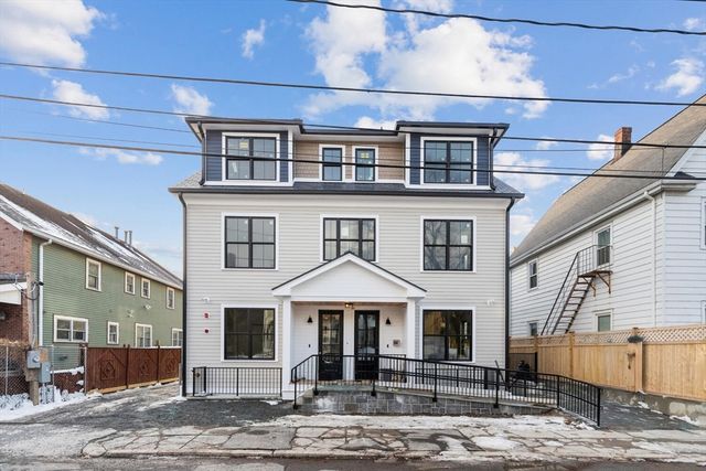 27 Shepard St 4, Boston, MA 02135