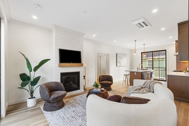 27 Shepard St 4, Boston, MA 02135