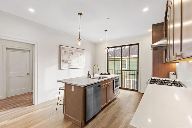 27 Shepard St 4, Boston, MA 02135