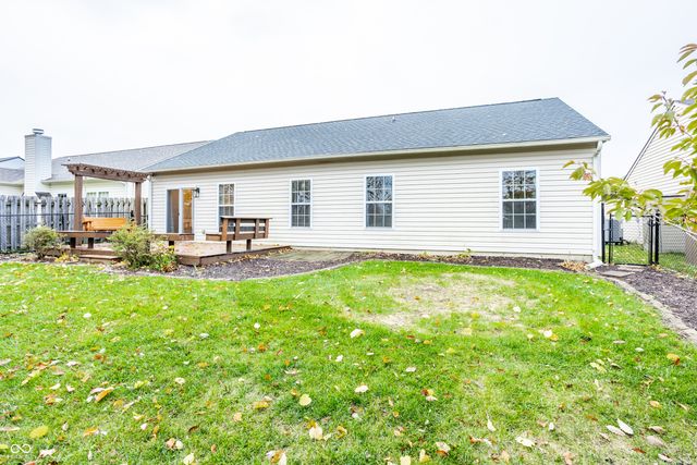 6328 Dusty Laurel Drive, Whitestown, IN 46075