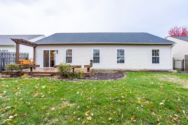 6328 Dusty Laurel Drive, Whitestown, IN 46075