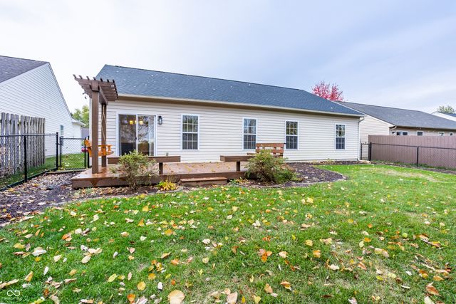 6328 Dusty Laurel Drive, Whitestown, IN 46075
