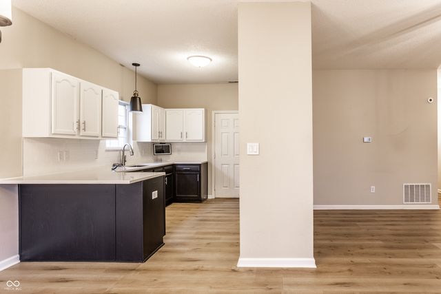 6328 Dusty Laurel Drive, Whitestown, IN 46075