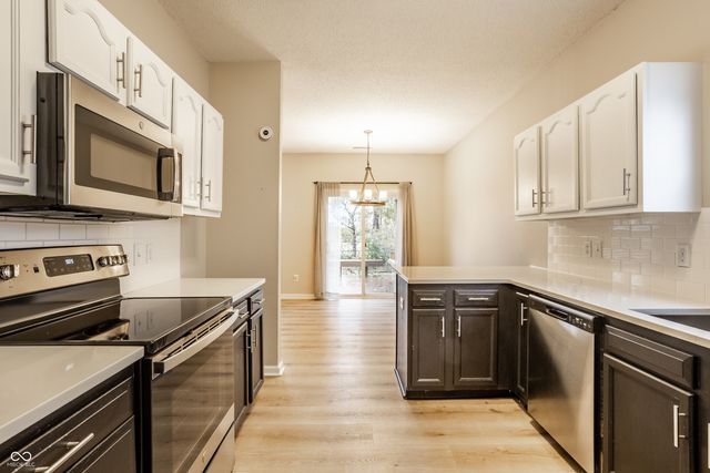 6328 Dusty Laurel Drive, Whitestown, IN 46075