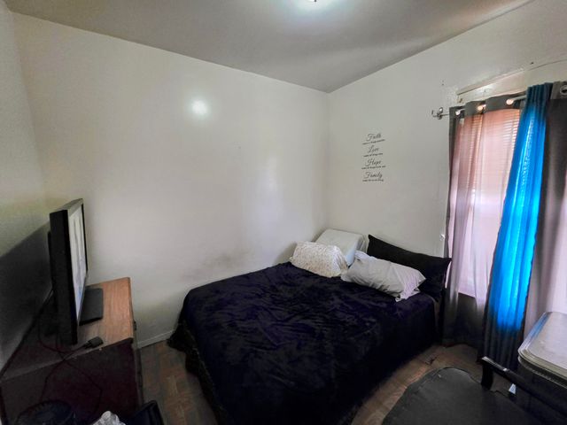 817 Becker Street, Hammond, IN 46320
