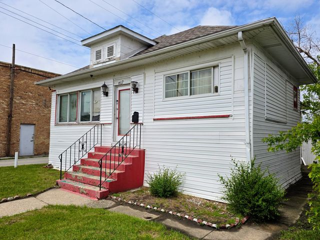 817 Becker Street, Hammond, IN 46320