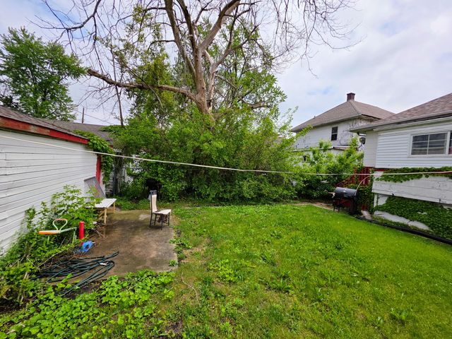 817 Becker Street, Hammond, IN 46320