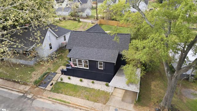 52 Bagwell Circle, Greenville, SC 29605