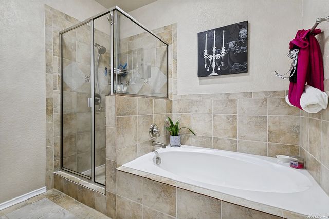 10011 Champions Pass, Converse, TX 78109