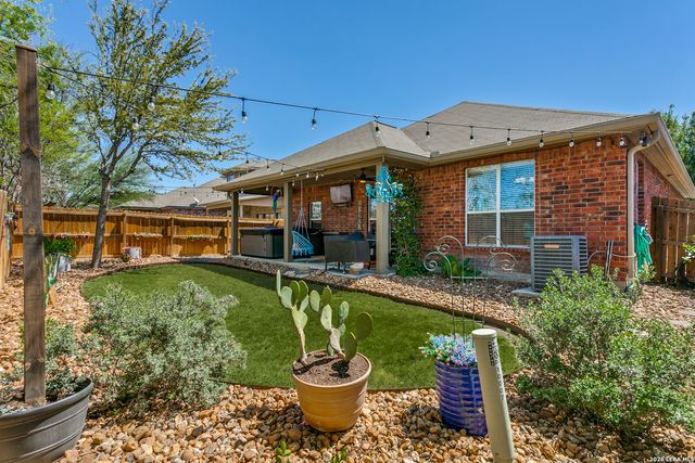 10011 Champions Pass, Converse, TX 78109