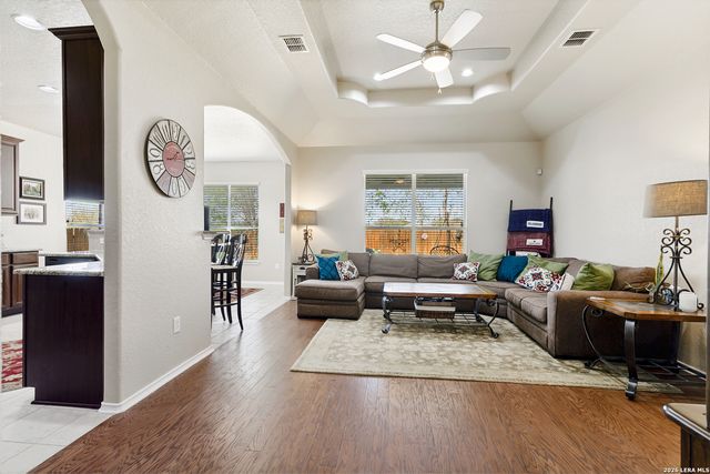 10011 Champions Pass, Converse, TX 78109