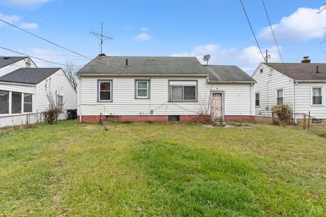 3648 W Siebenthaler Avenue, Harrison Twp, OH 45406
