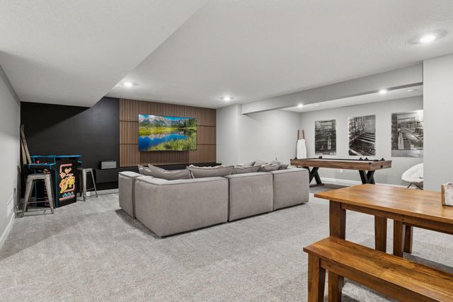 6426 Agate Trail, Inver Grove Heights, MN 55077