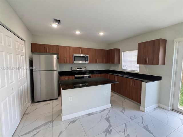1310 NW 6th Avenue G, Florida City, FL 33034