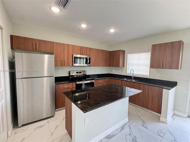 1310 NW 6th Avenue G, Florida City, FL 33034