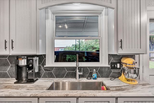 3166 Galloway DR, Roanoke, VA 24018