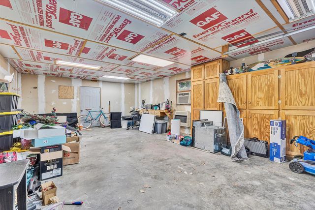 3166 Galloway DR, Roanoke, VA 24018