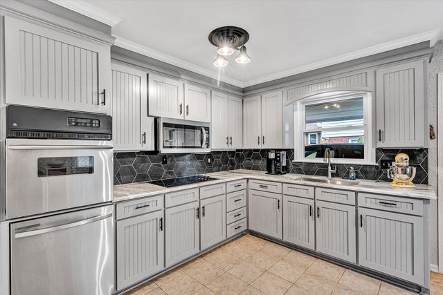 3166 Galloway DR, Roanoke, VA 24018