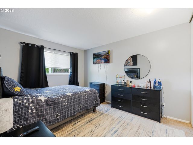 3807 N JUNEAU St, Portland, OR 97217