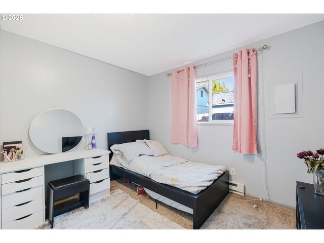 3807 N JUNEAU St, Portland, OR 97217