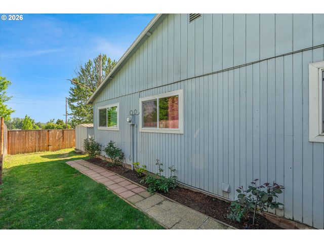 3807 N JUNEAU St, Portland, OR 97217