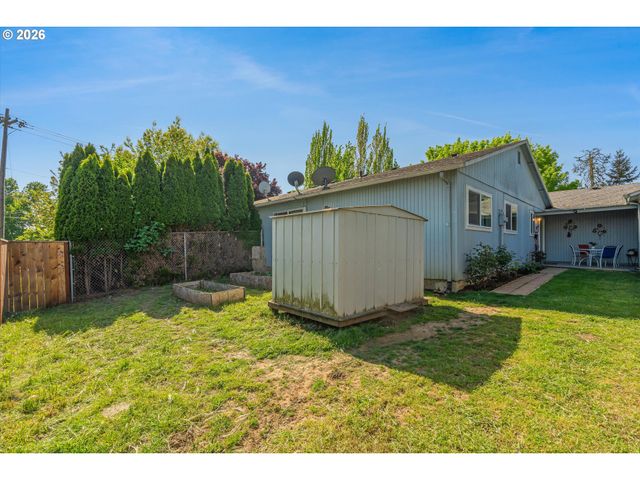 3807 N JUNEAU St, Portland, OR 97217