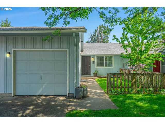 3807 N JUNEAU St, Portland, OR 97217