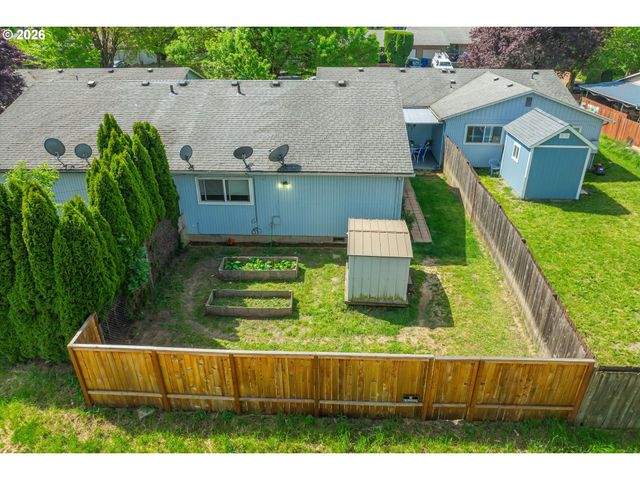 3807 N JUNEAU St, Portland, OR 97217