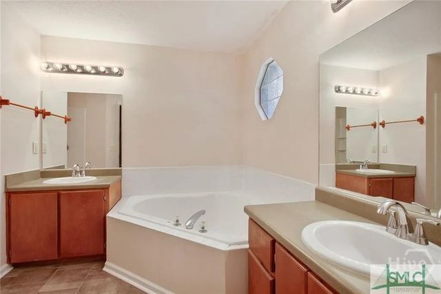 2522 Nordeoff Court, Hinesville, GA 31313