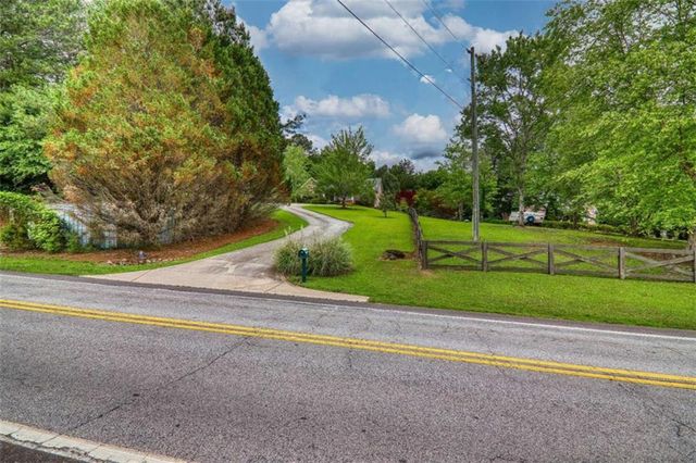 2905 Youth Monroe Road, Loganville, GA 30052