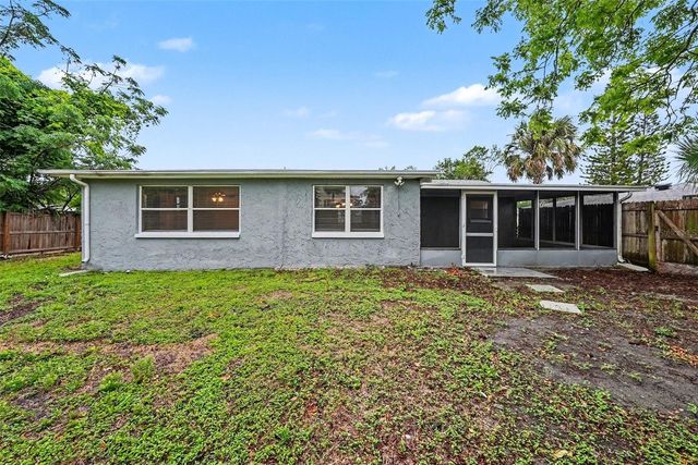 9141 CRABTREE LANE, Port Richey, FL 34668