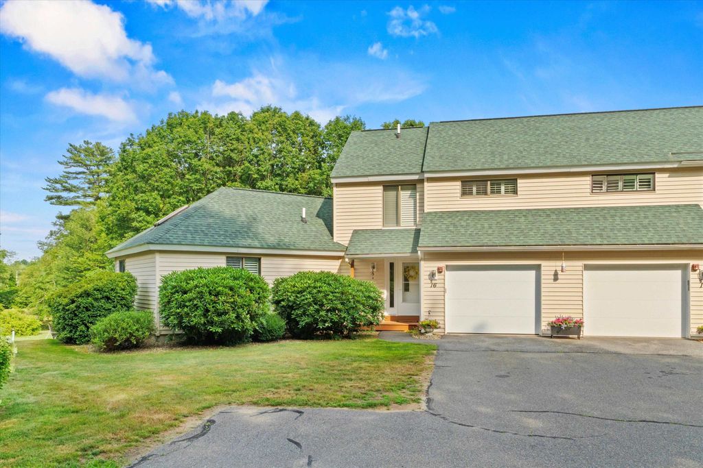 16 Ironwood Lane # 16, Atkinson, NH 03811