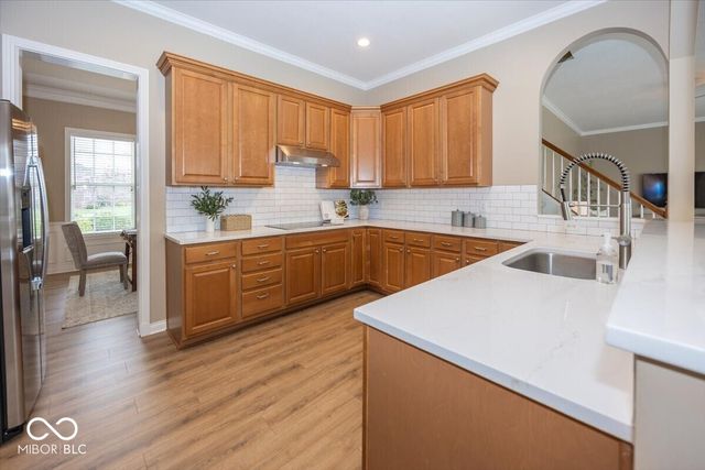 16802 Oak Manor Drive, Westfield, IN 46074